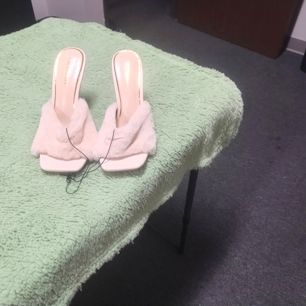 Women's Cream Fuzzy Heeled Mules